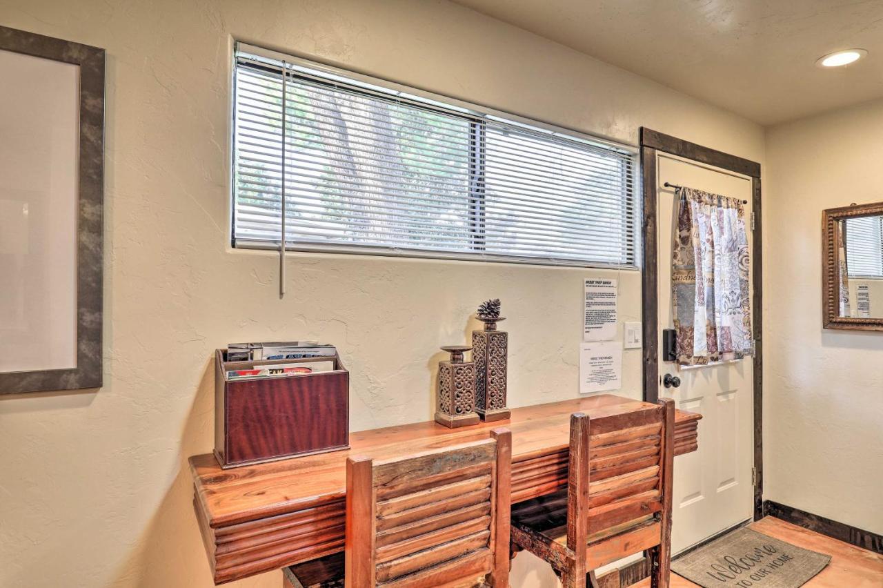 Pet-Friendly Tucson Casita Shared Hot Tub And Porch Villa Bagian luar foto